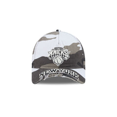 New York Knicks Washed Camo 9FORTY A-Frame Unstructured Cut-Off Visor Snapback Hat